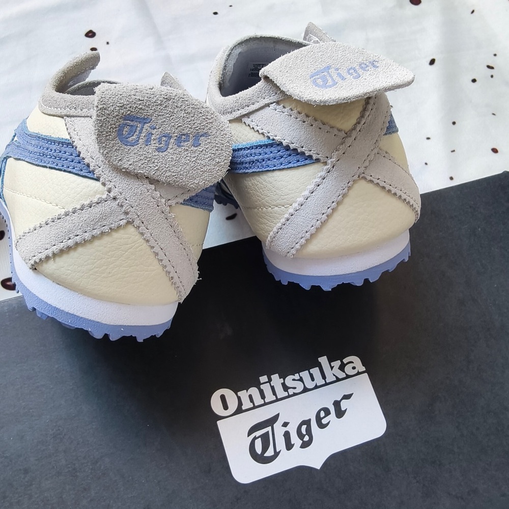 Onitsuka Tiger by Asics Men's Cream & Blue Low-Profile Sneaker - Picture 7 of 9